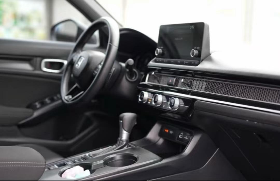 2024 Honda Civic Sports - Image 4
